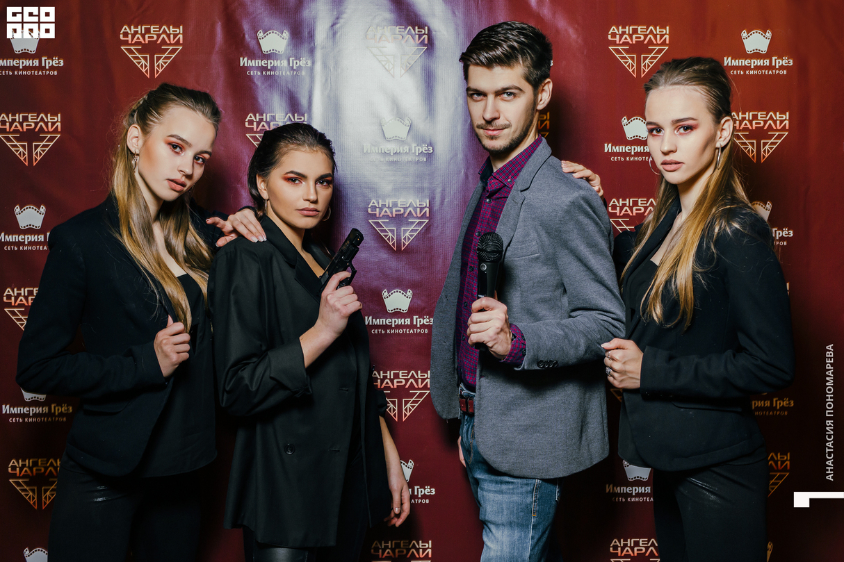 Предпремьерный показ фильма "Ангелы Чарли" 18