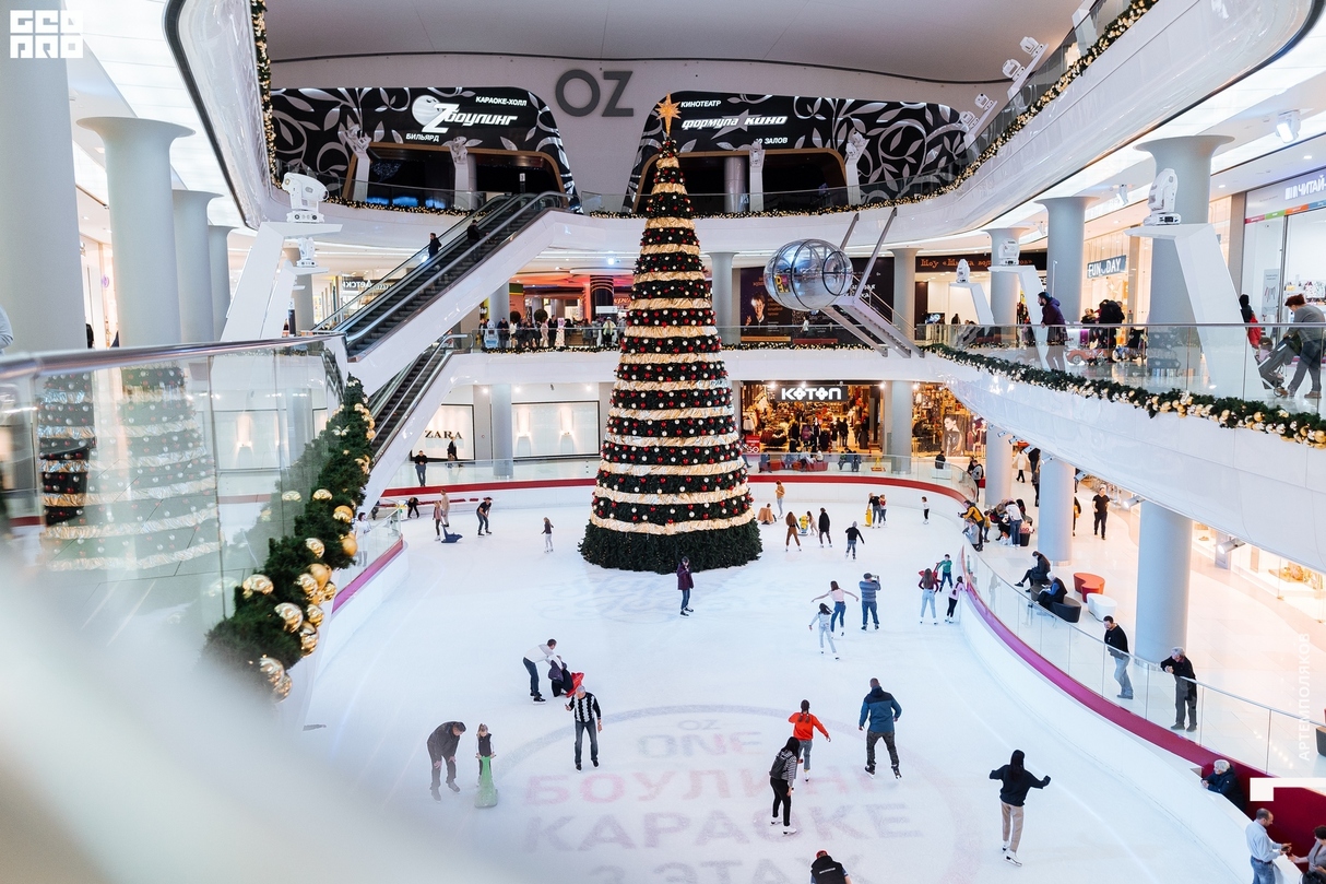 Пора новогоднего волшебства в OZ MALL 22