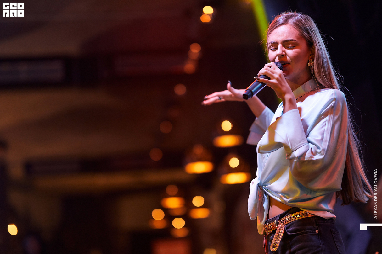 Alaska party в Canadian Club & Restaurant 19
