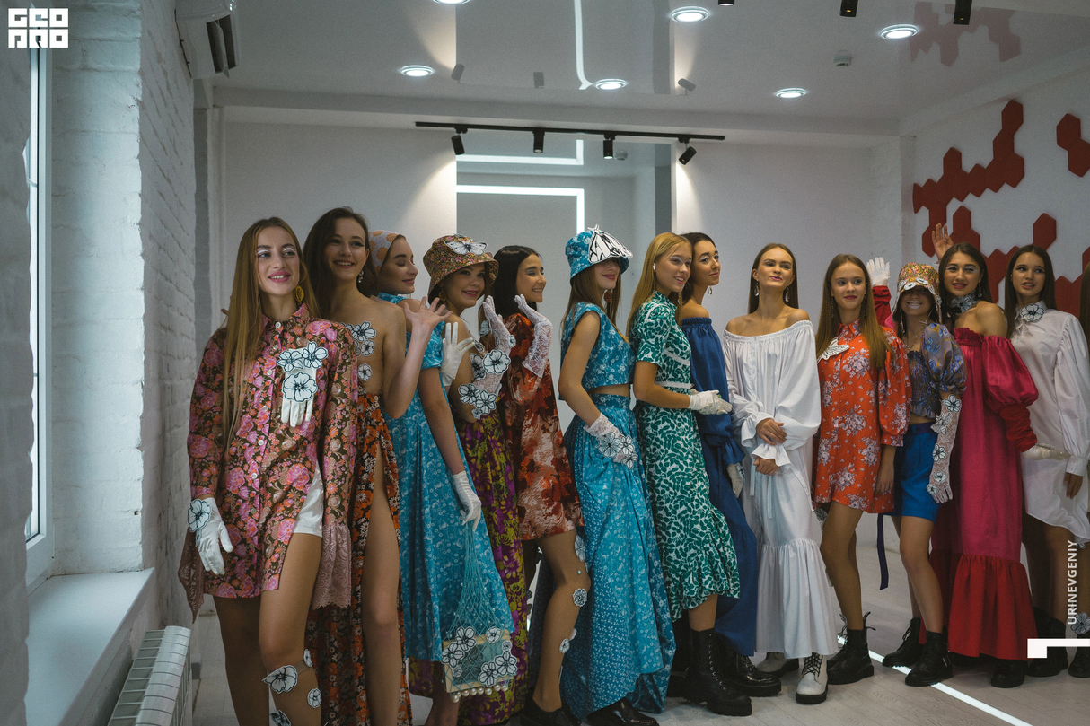 Показ в рамках Mercedes-Benz Fashion Week Russia 28