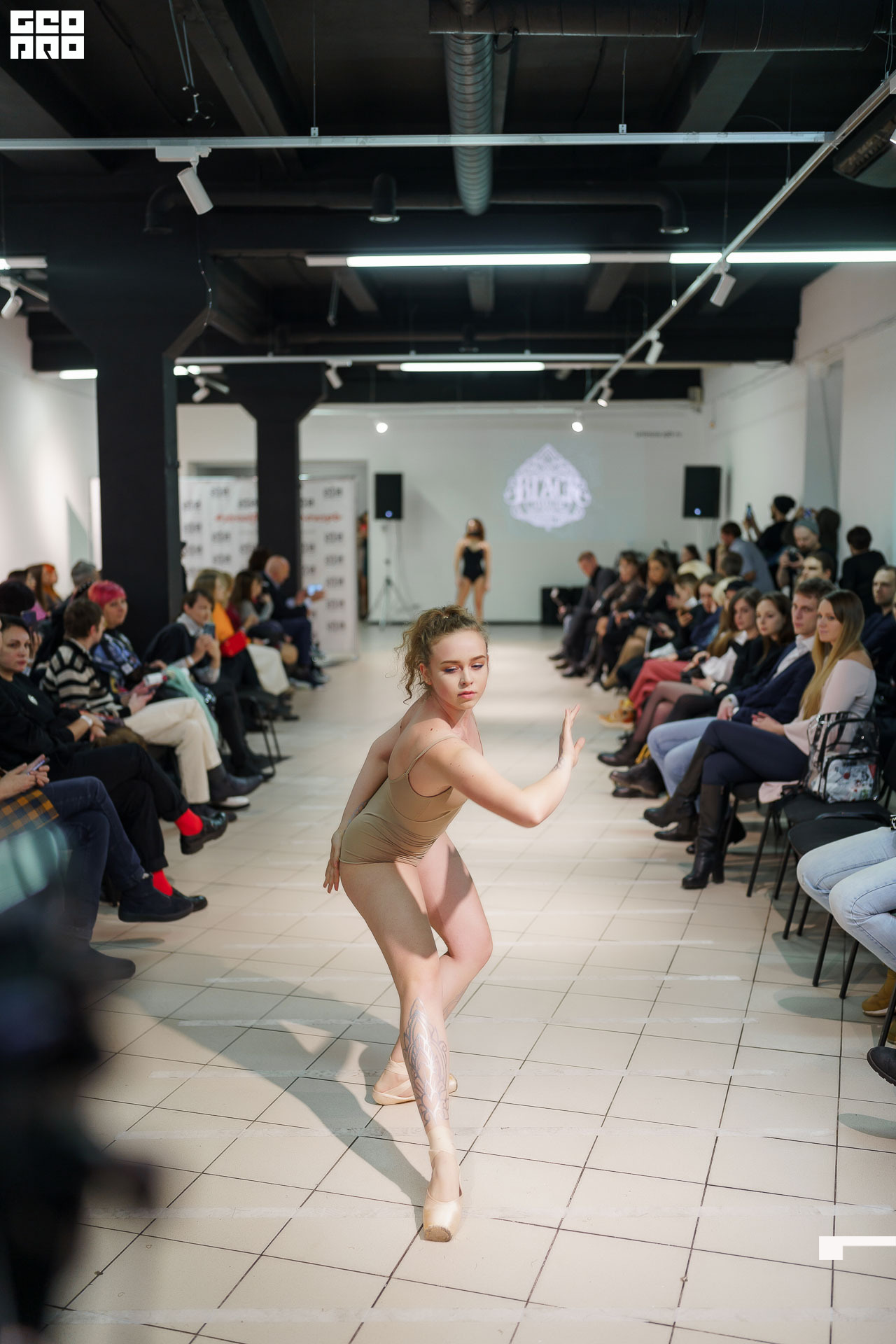 01.02.20_StreetFashionShow АртМуза_0854.JPG