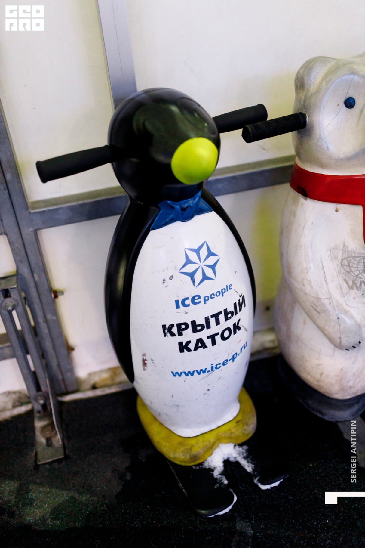 Шоу зеркальной королевы в ICE People 12