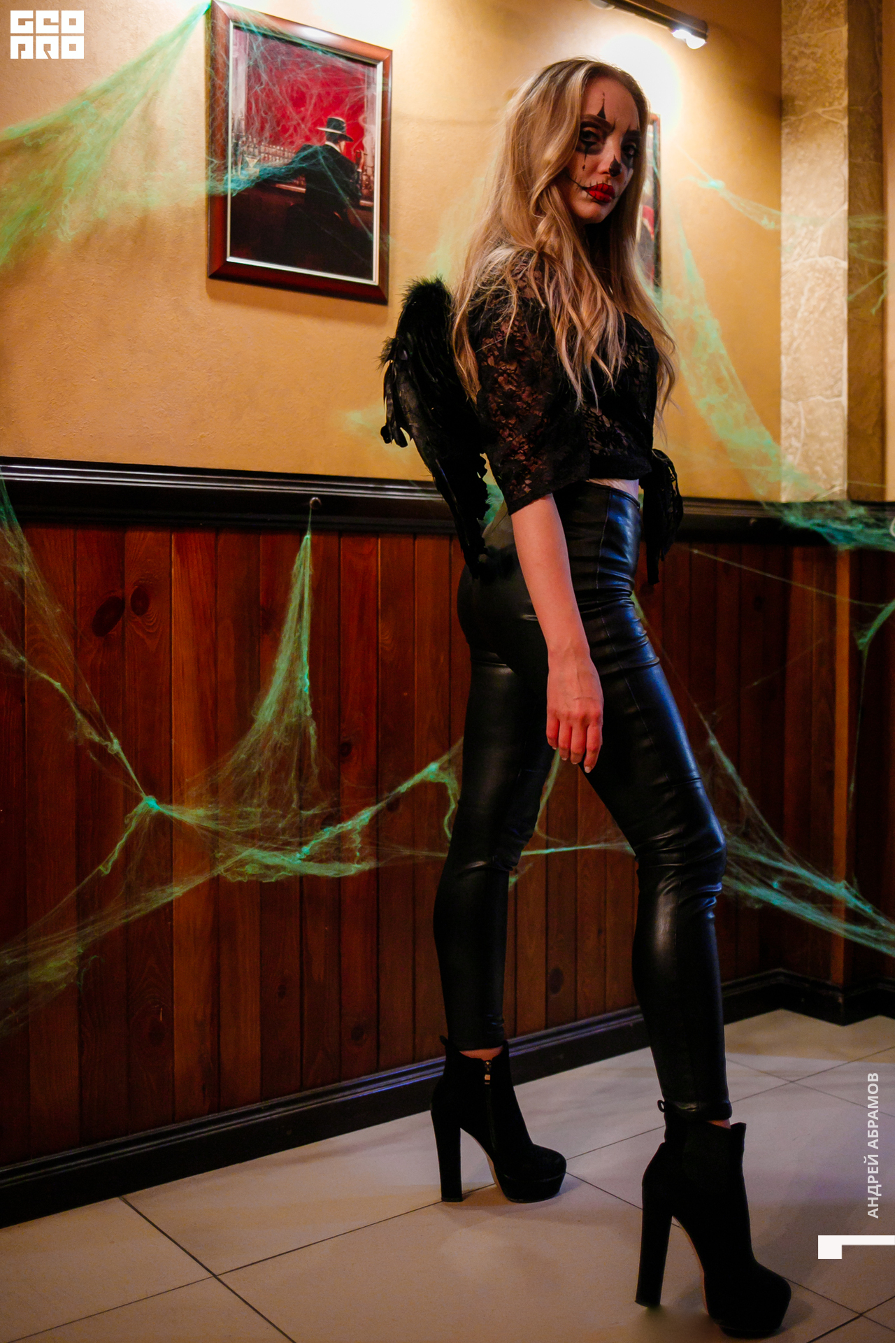 311019 Бар на Бейвеля Абрамов 0010.jpg