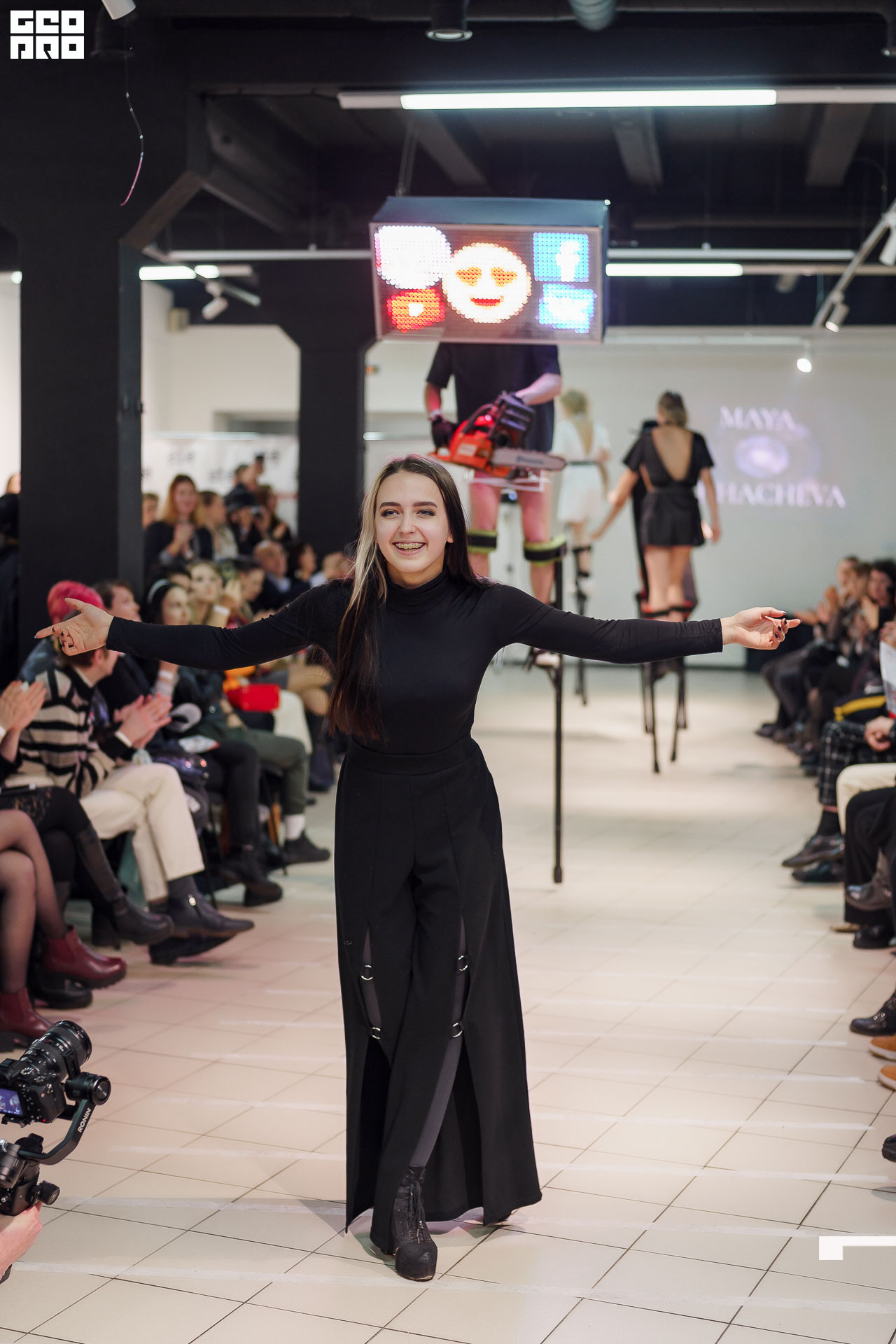 01.02.20_StreetFashionShow АртМуза_0578.JPG