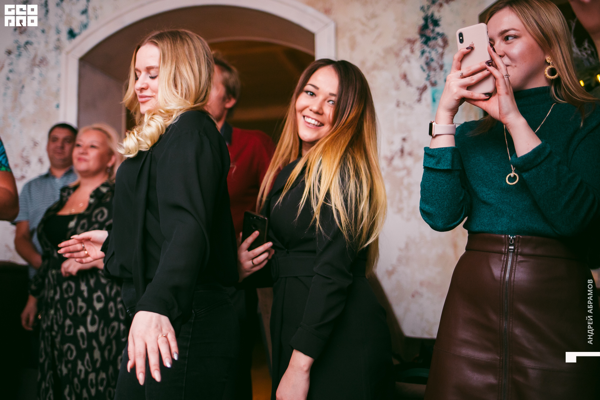 131219 Птичка и 5561 Абрамов для загрузки  0174.jpg