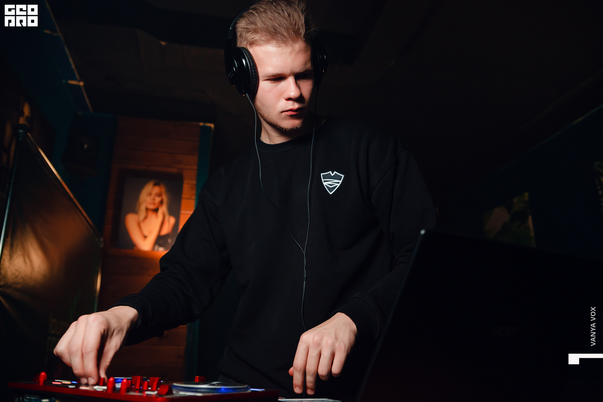 2019-11-29 22-00-00_Вокс_0033.jpg