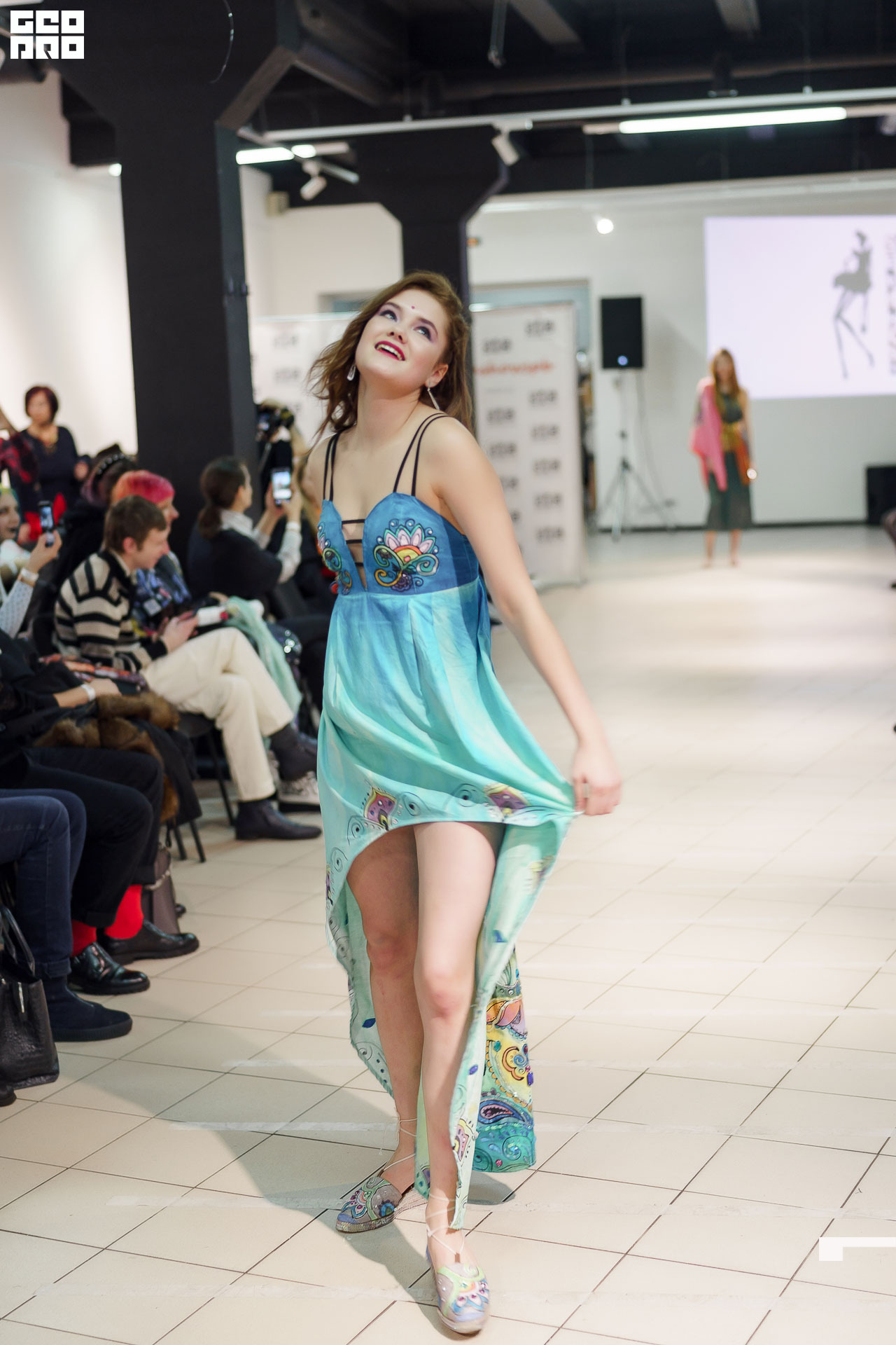 01.02.20_StreetFashionShow АртМуза_0901.JPG