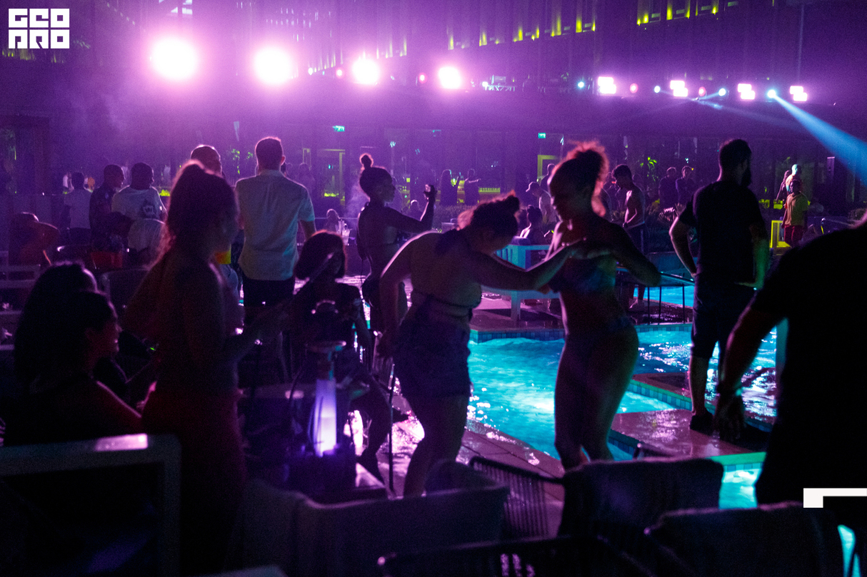 Vogue Azure Beach Rixos 8