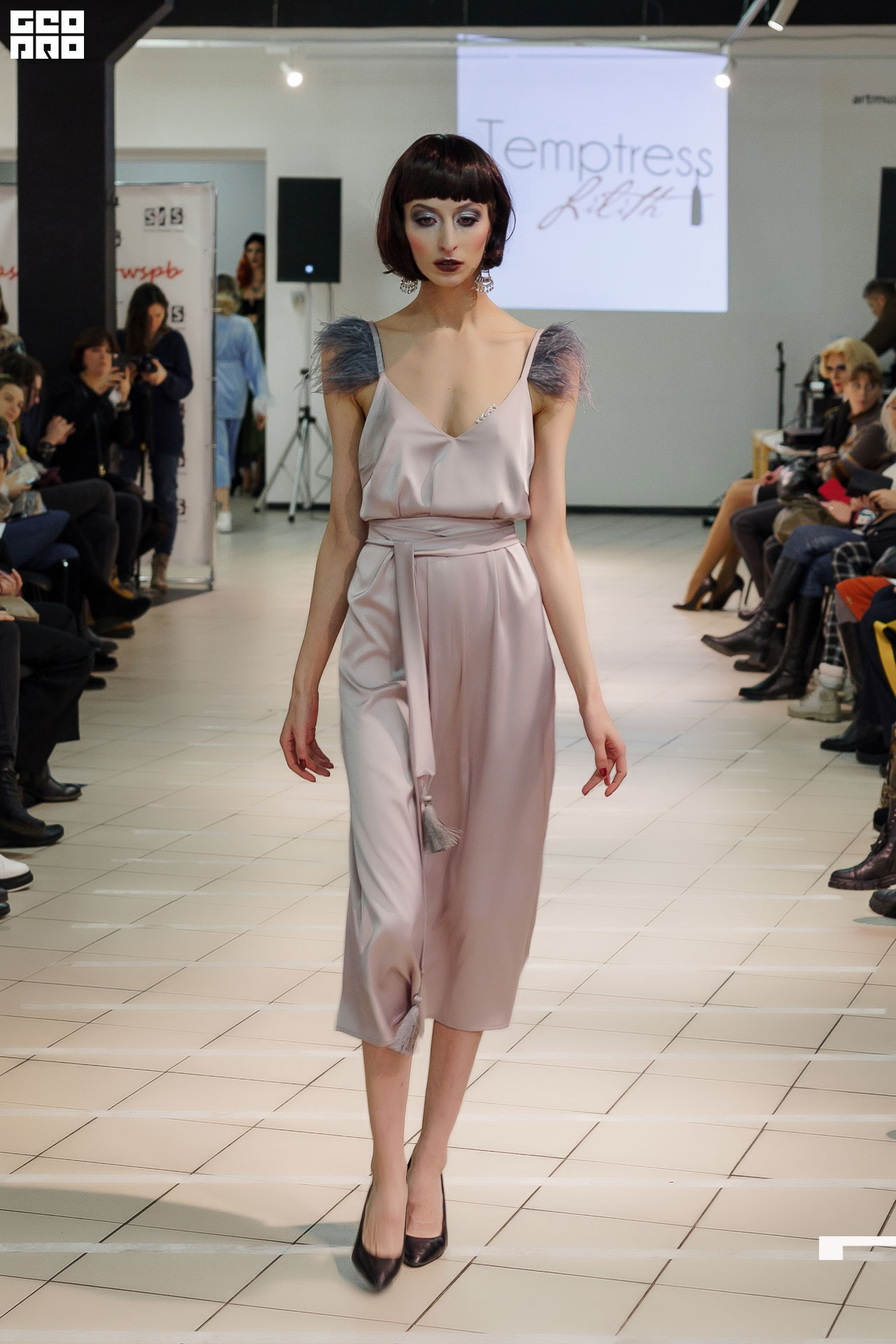 01.02.20_StreetFashionShow АртМуза_0090.JPG