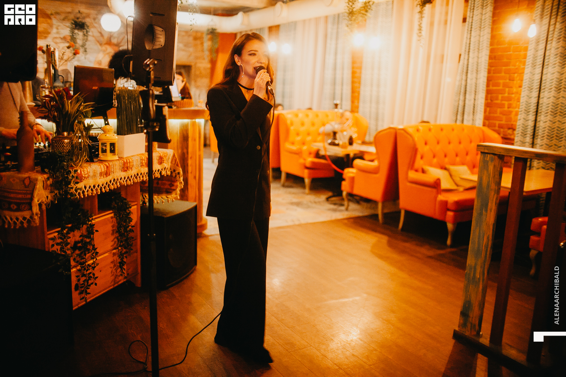 2019-11-22 20-00-21_alenaarchibald_0079.jpg