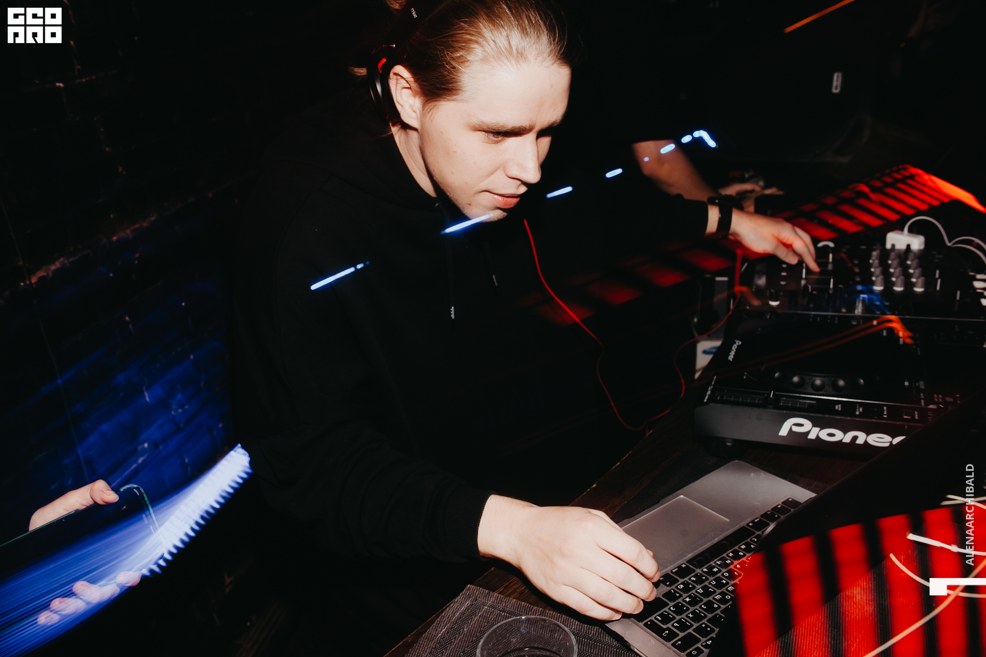 2020-11-07 00-40-17_alenaarchibald_012.JPG