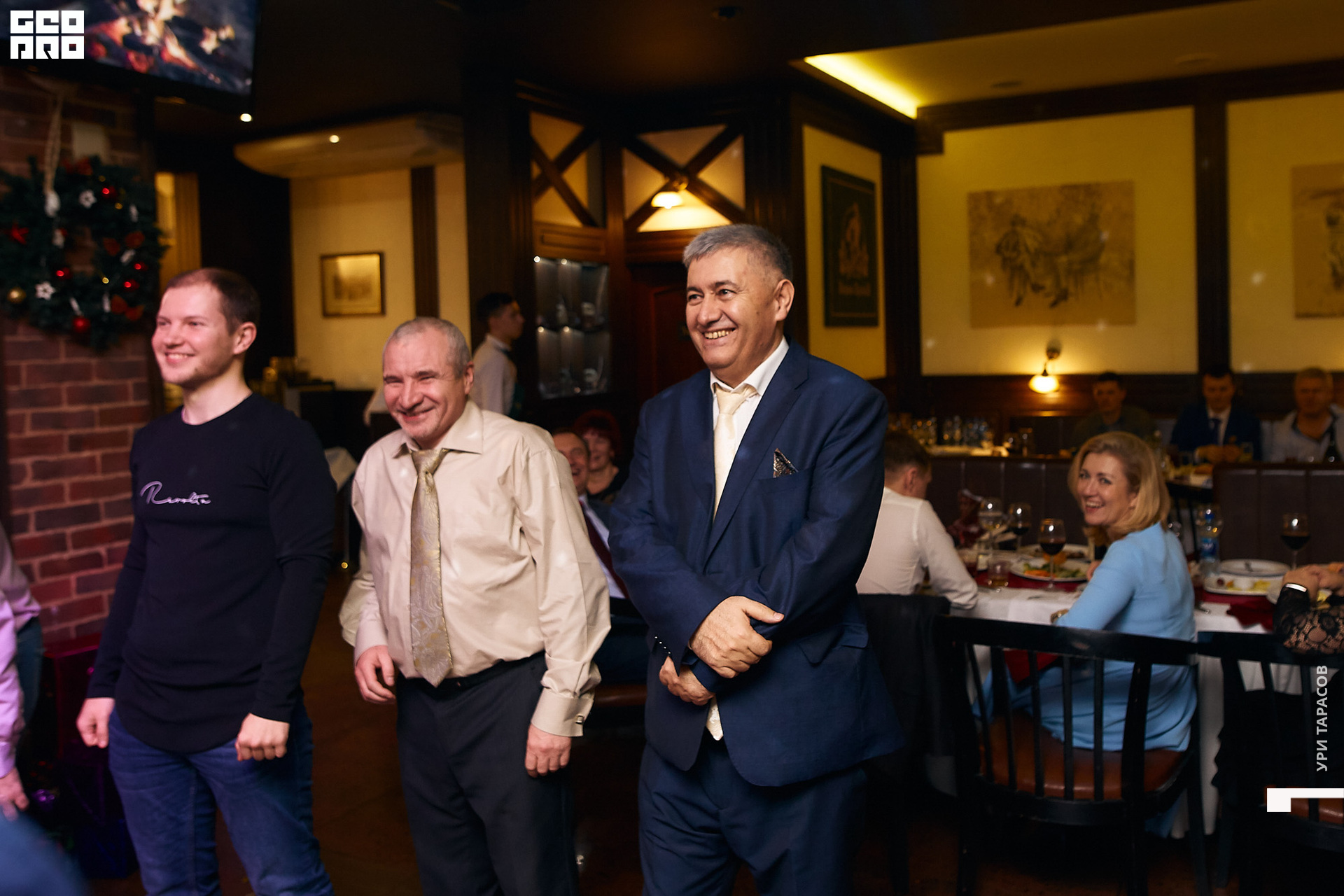 100 191229_223727_uri_0100.jpg