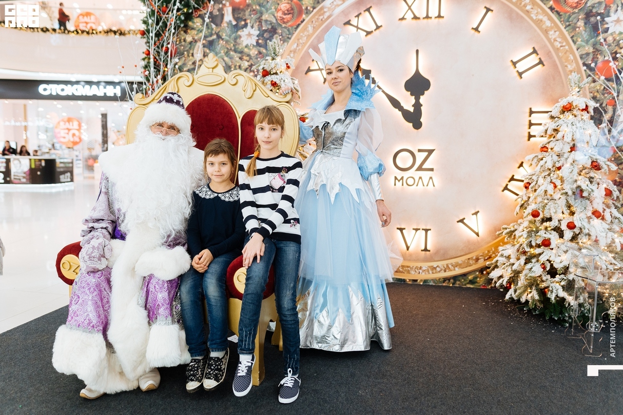 Пора новогоднего волшебства в OZ MALL 20