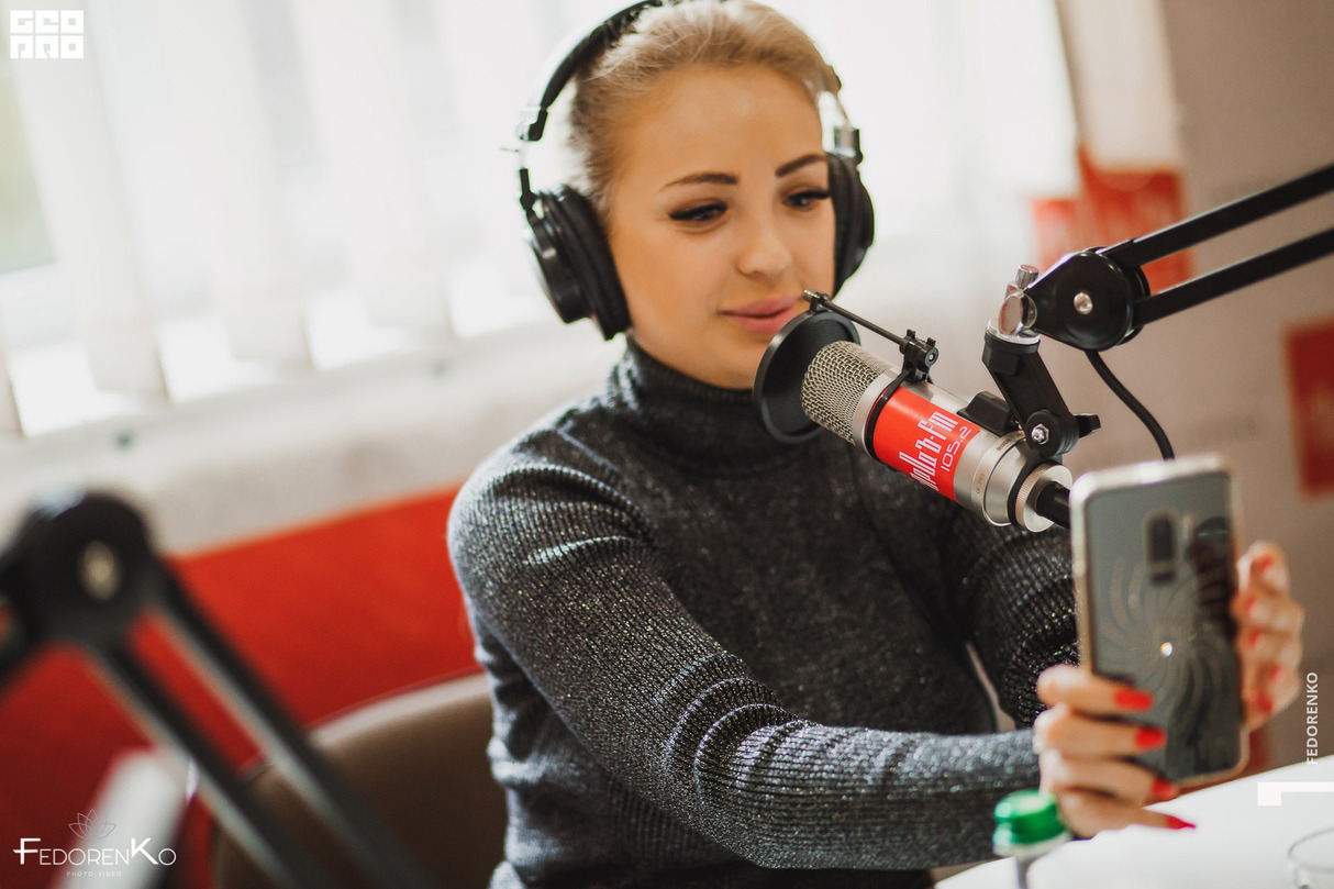 Проект "Поважна Персона" на радiо "Город FM" з організаторами конкурсу "Мисс Кривой Рог-2019" 17