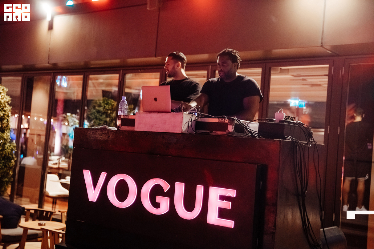 Vogue 11