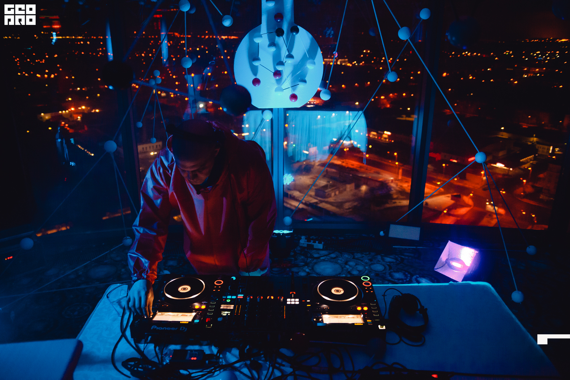 2019-11-22 23-00-00 Krylova_VOX_0100.jpg