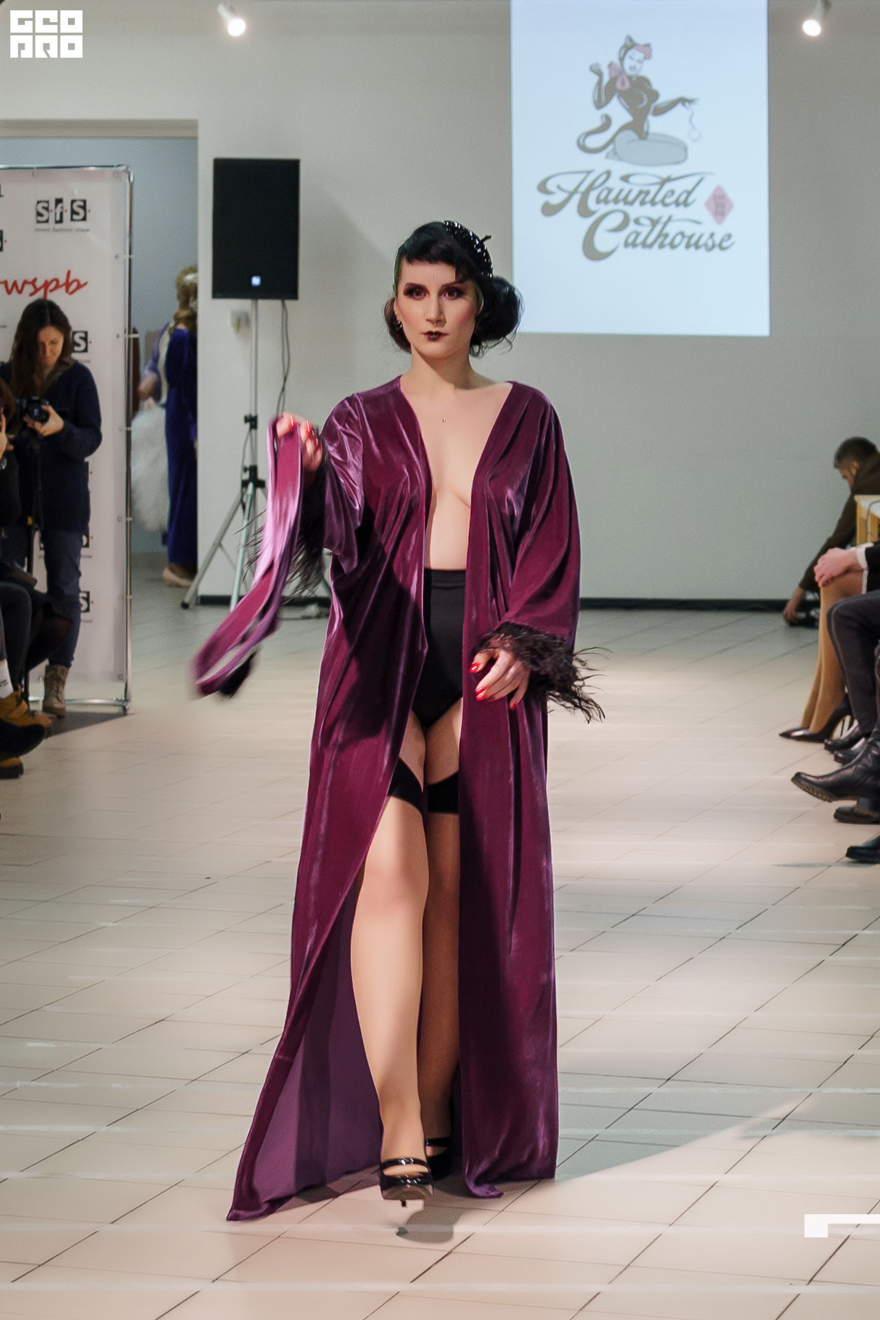 01.02.20_StreetFashionShow АртМуза_0105.JPG