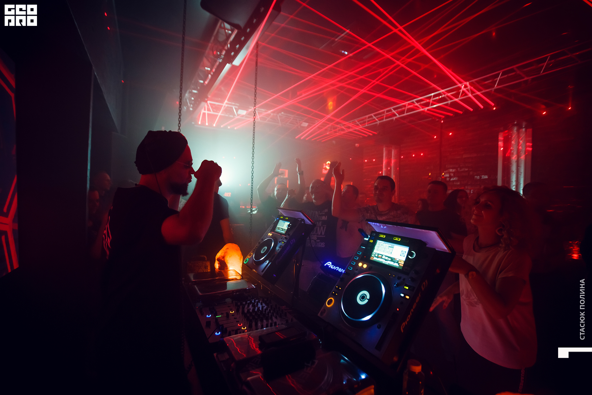 seem seem 17.10119.jpg