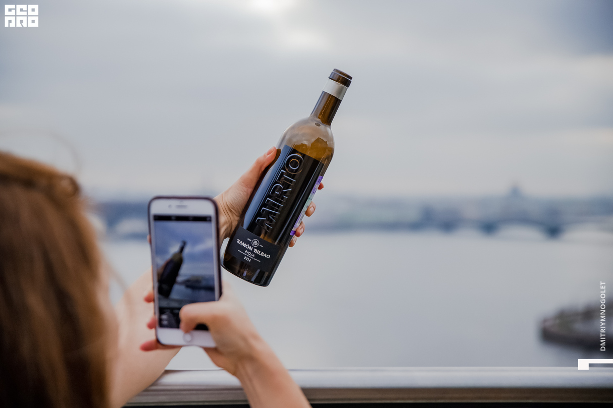 Дегустация Mirto (Bodegas) в ресторане LAvue 19
