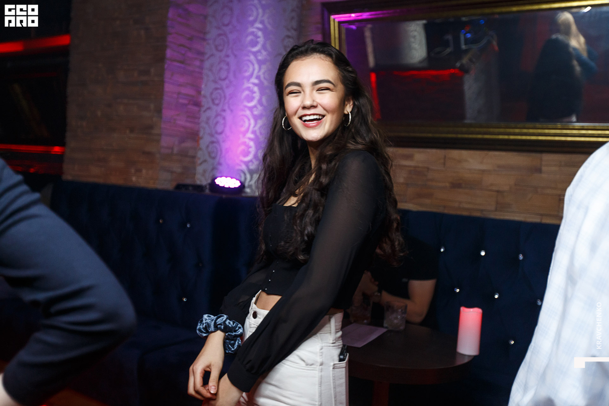 Friday Chill at Life Club & Lounge Prague 23