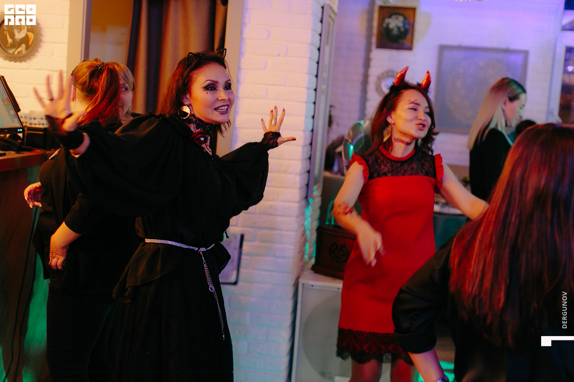 2020-10-31 20-14-28IMG_9783.jpg