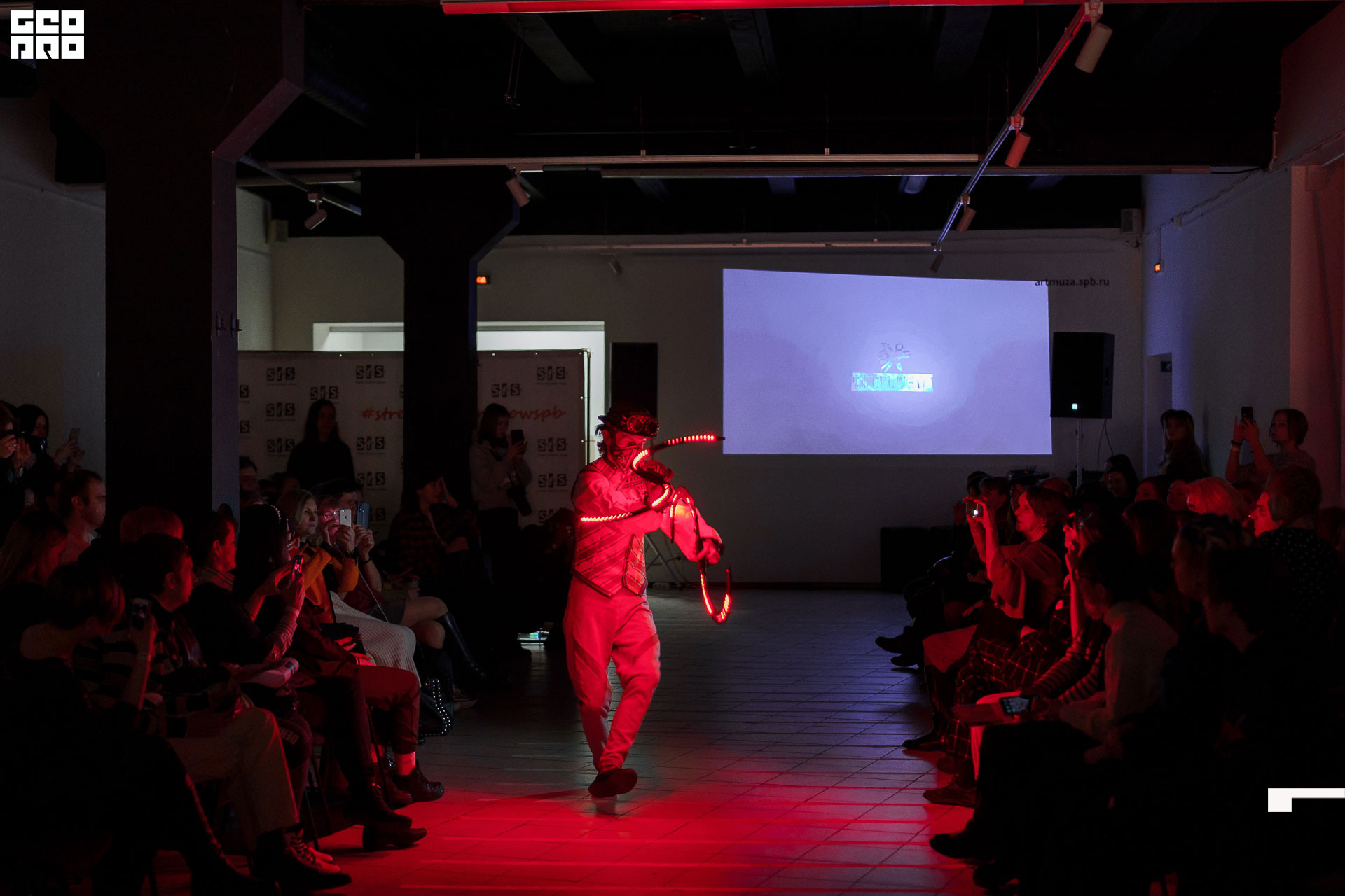 01.02.20_StreetFashionShow АртМуза_0458.JPG