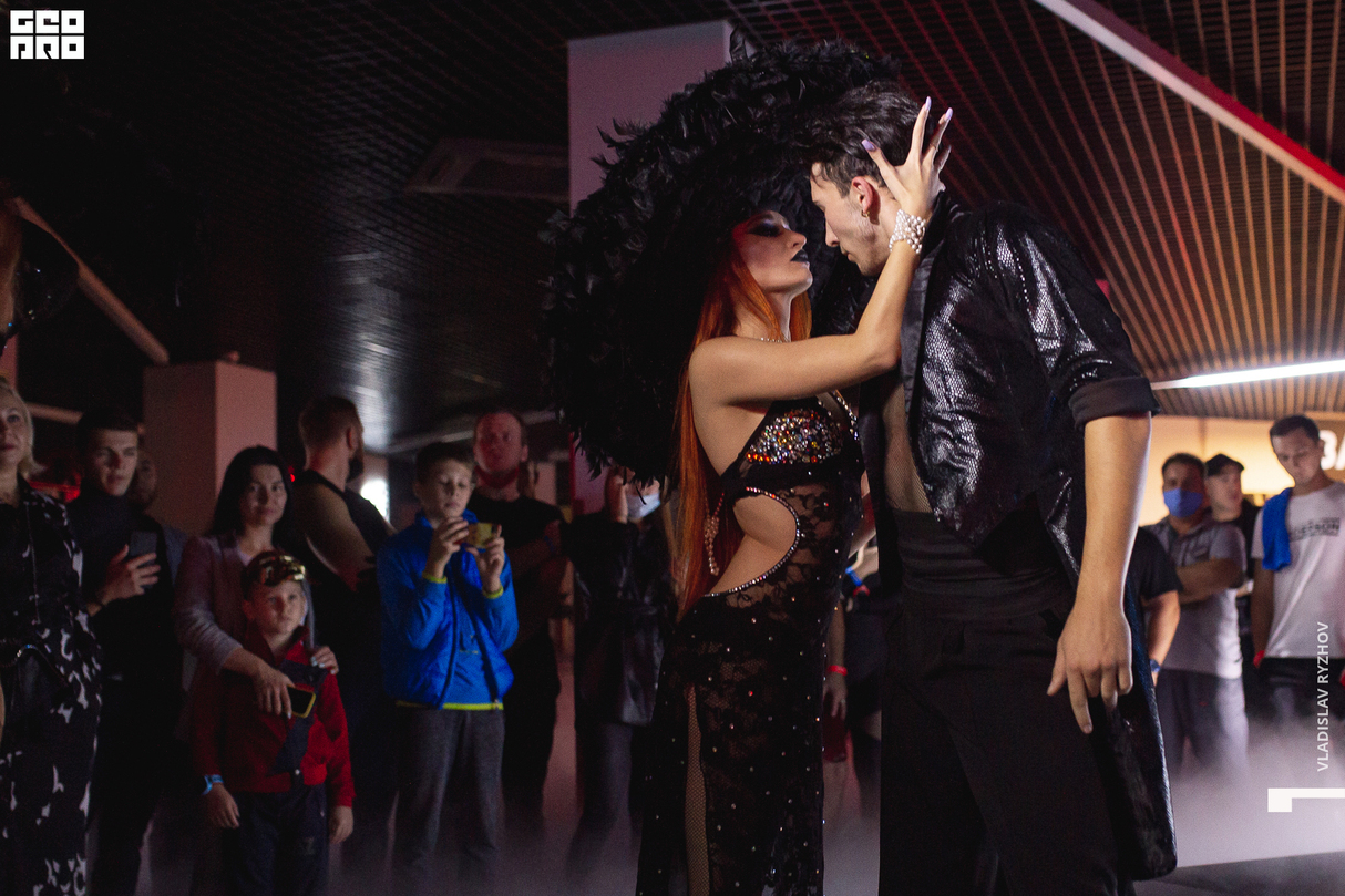 Halloween party 30