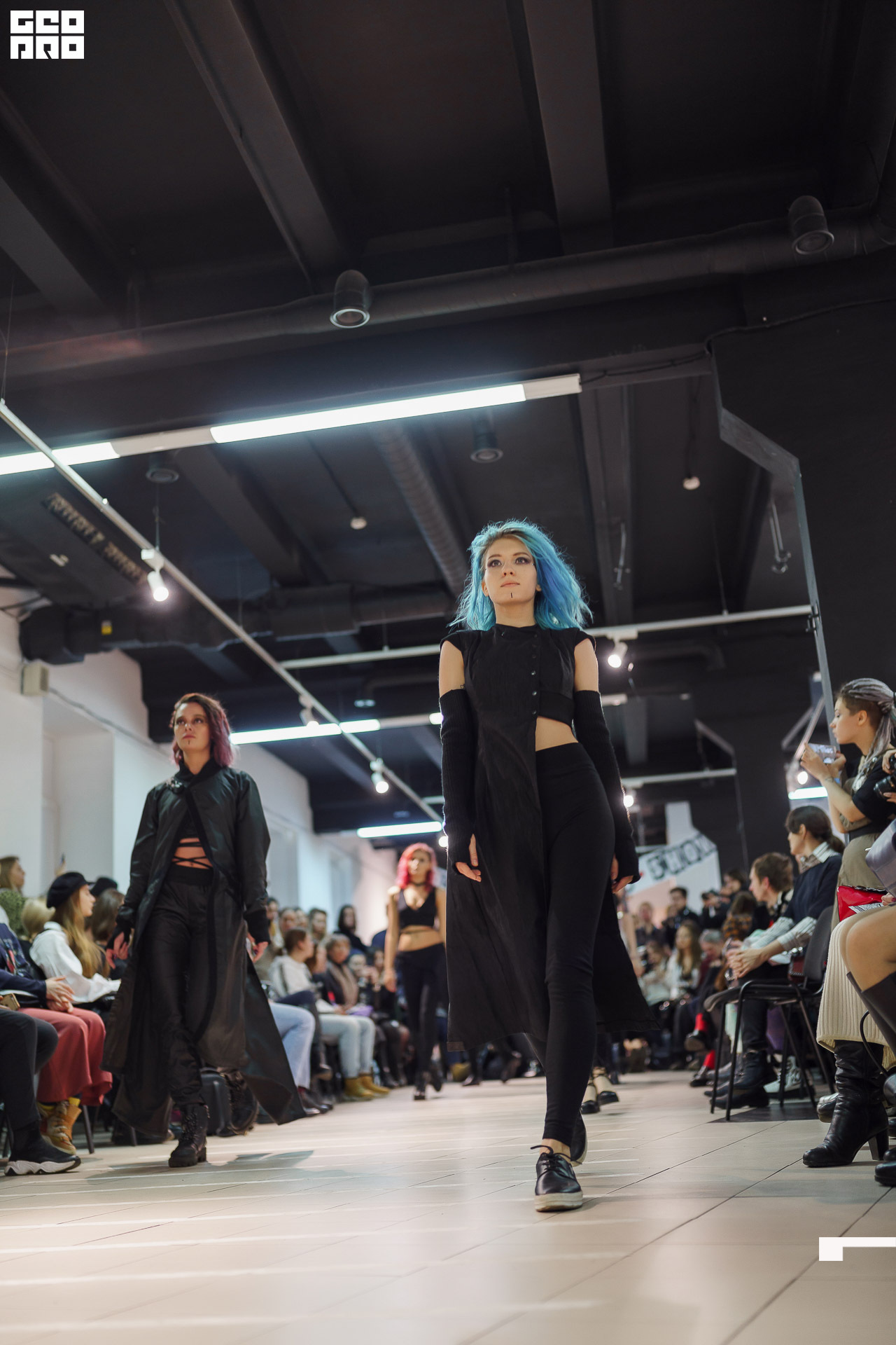 01.02.20_StreetFashionShow АртМуза_0981.JPG