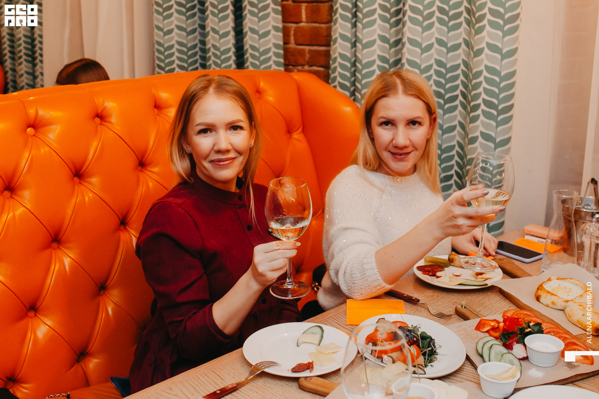 2019-12-20 20-00-13_alenaarchibald_0005.jpg