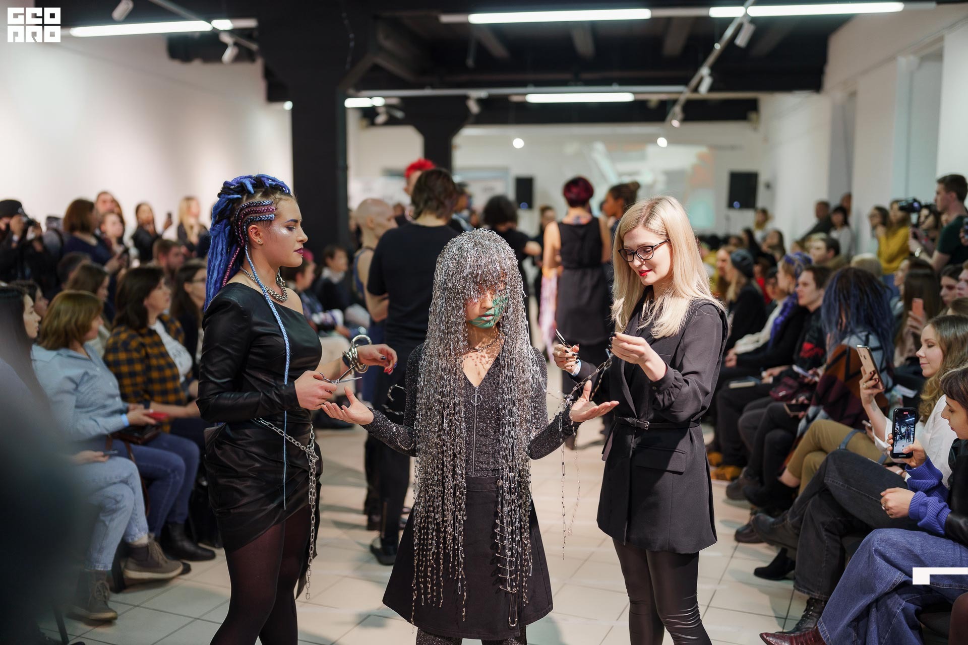 01.02.20_StreetFashionShow АртМуза_0739.JPG