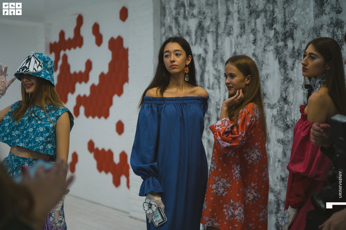 Показ в рамках Mercedes-Benz Fashion Week Russia 22