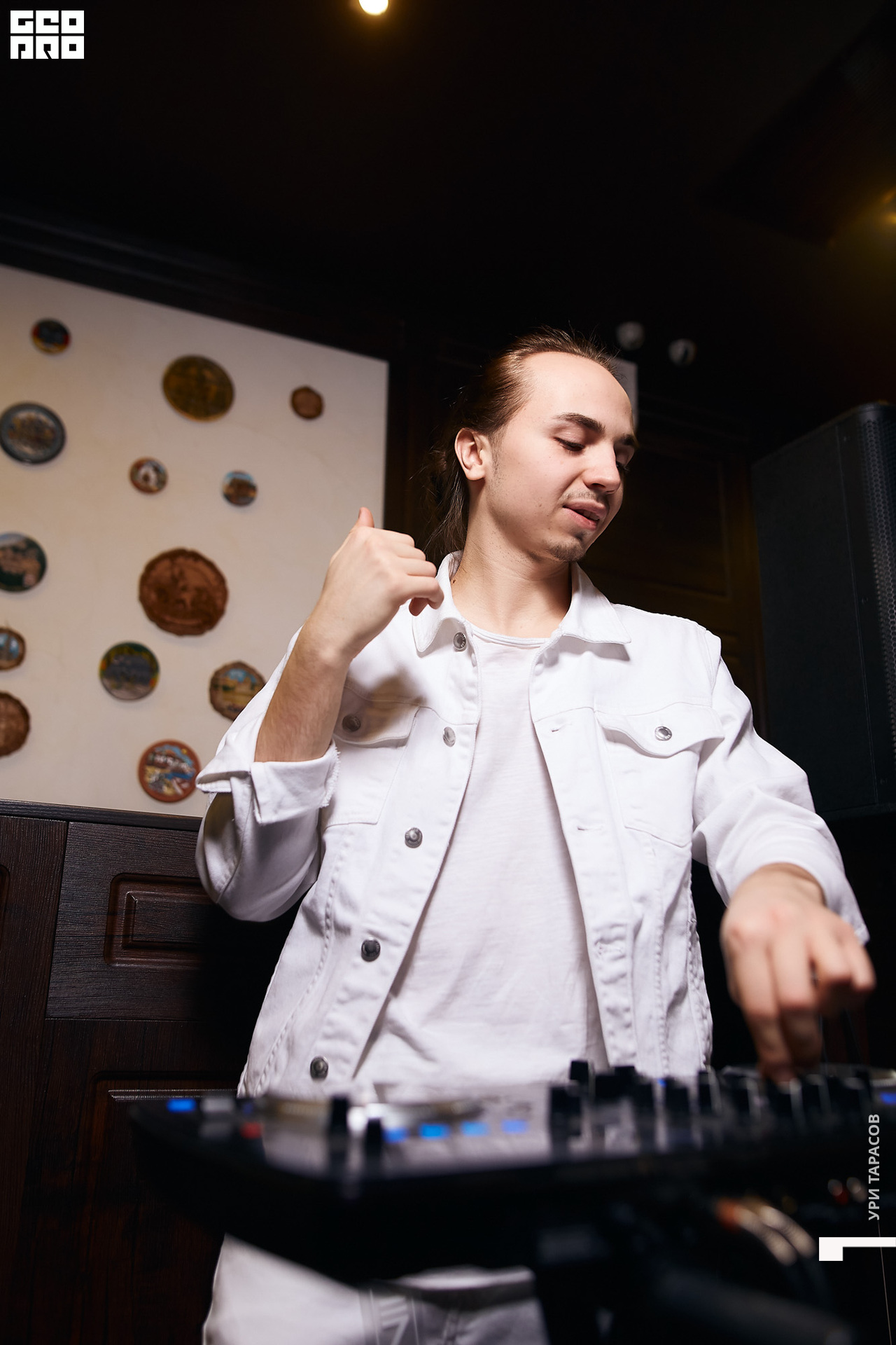 064 191229_214827_uri_0064.jpg