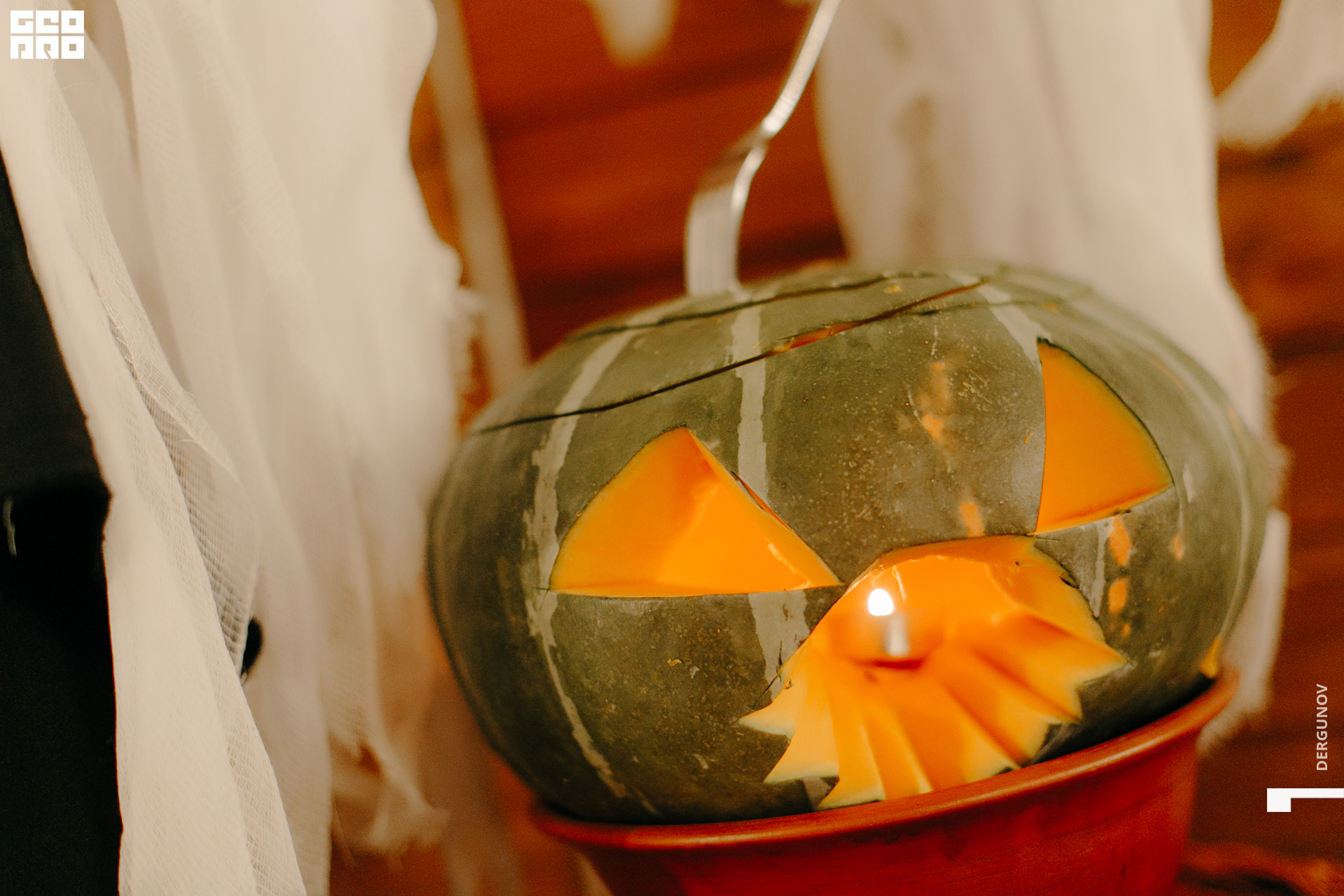 2020-10-31 19-04-13IMG_9002.jpg