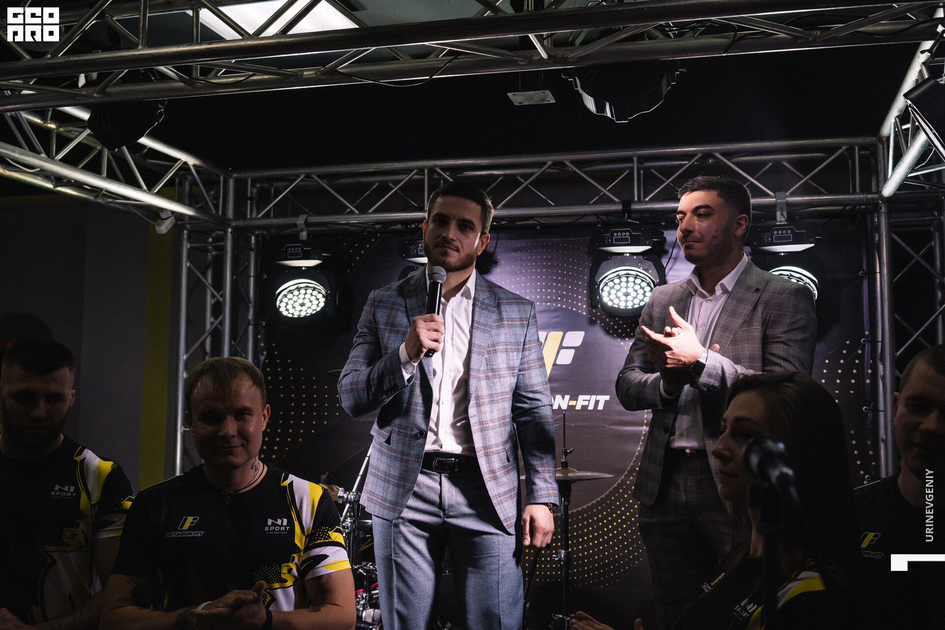 29.11. octagon fit (71).jpg