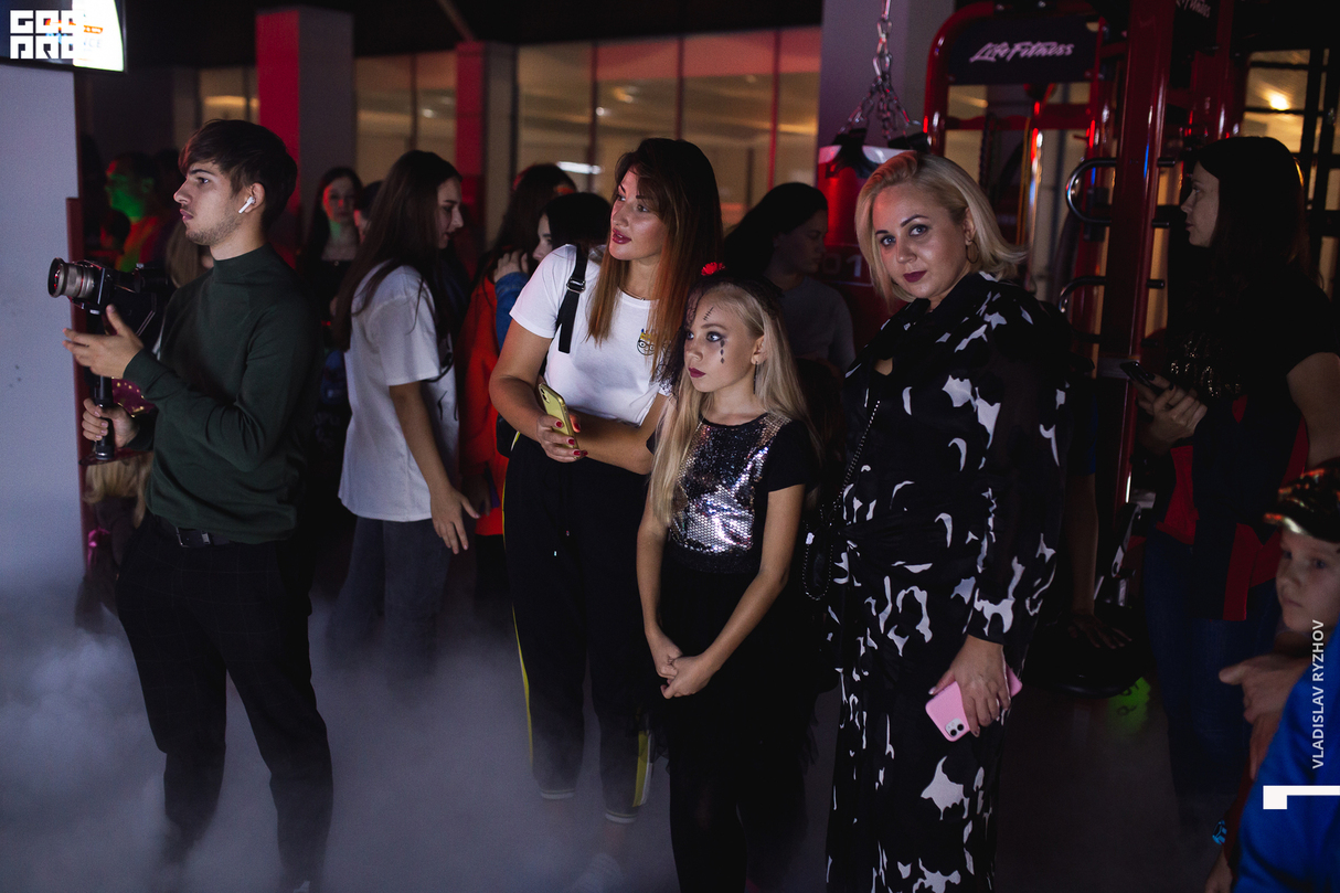 Halloween party 14
