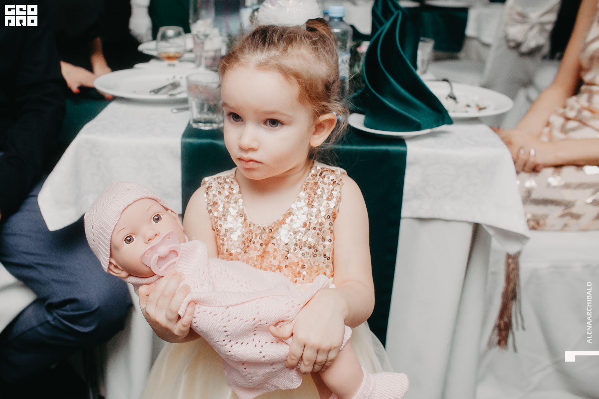 2019-12-31 21-30-25_alenaarchibald_0263.jpg