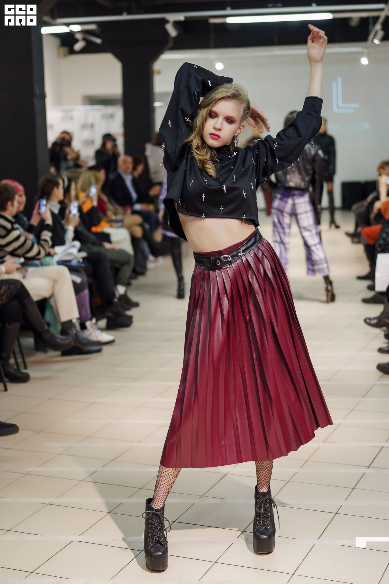 01.02.20_StreetFashionShow АртМуза_0502.JPG