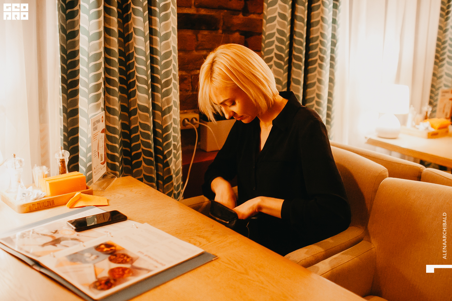 2019-12-06 20-00-36_alenaarchibald_0028.jpg