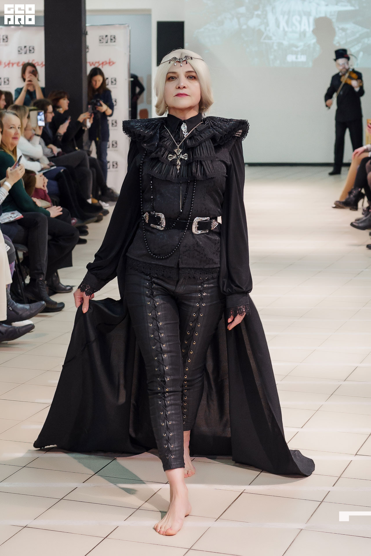 01.02.20_StreetFashionShow АртМуза_0202.JPG