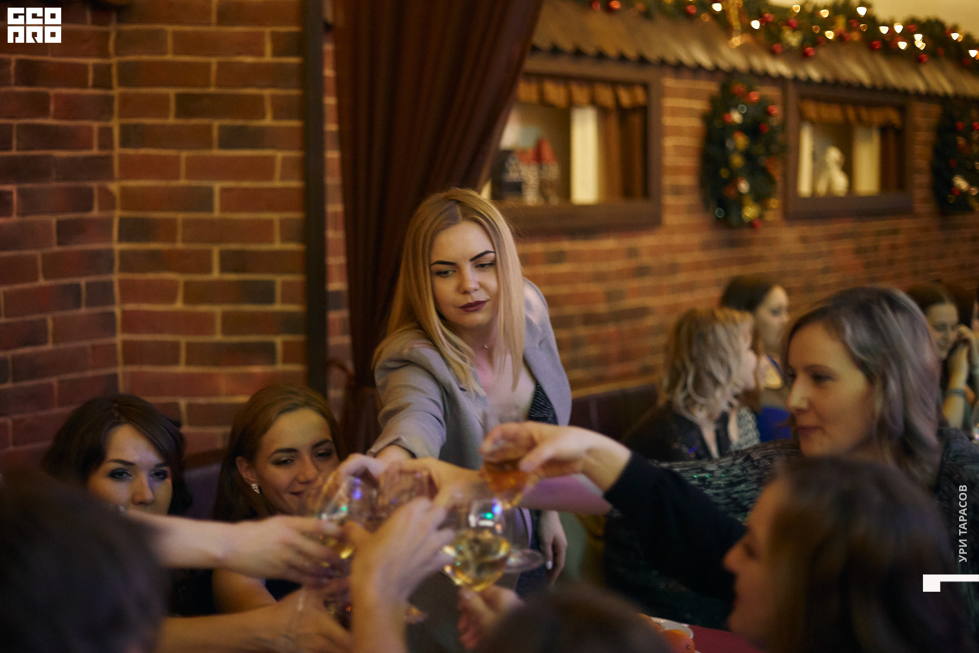 011 191229_213735_uri_0011.jpg