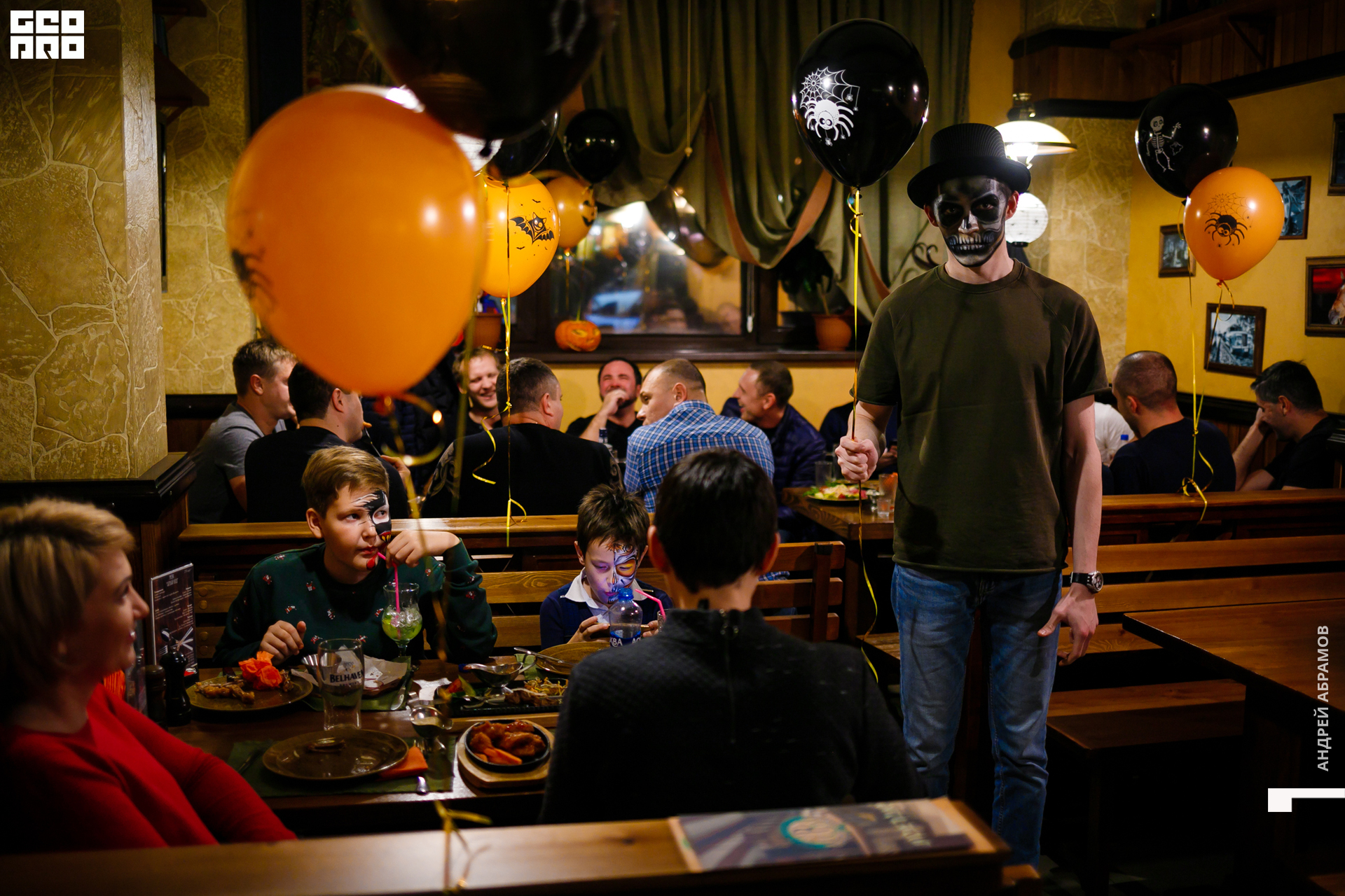 311019 Бар на Бейвеля Абрамов 0002.jpg