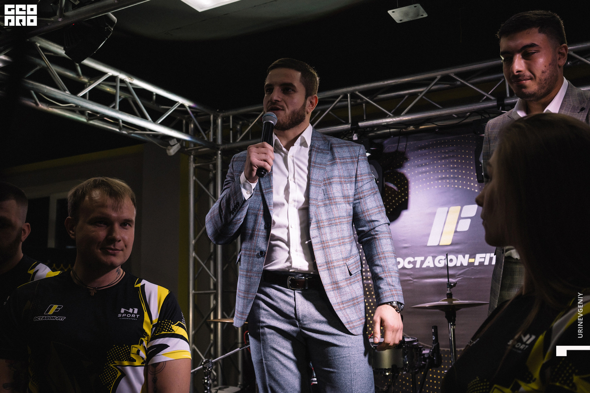 29.11. octagon fit (69).jpg