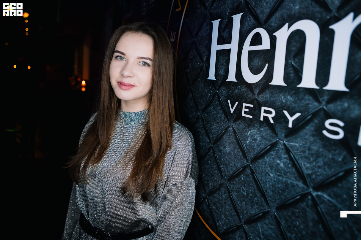 Бар Коктейль - Very Long Night by Hennessy, Gorje Hewek, Deek That, Mindo, Ozovsky 12
