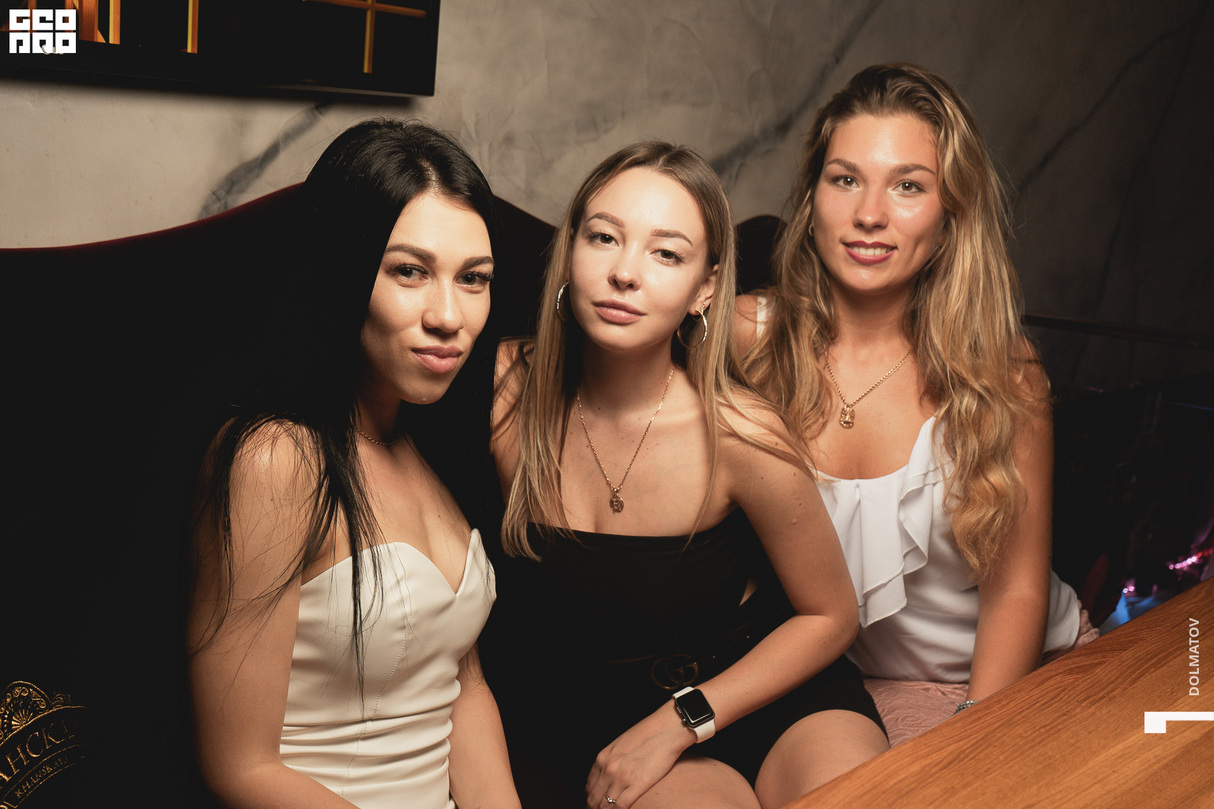 Friday party 9