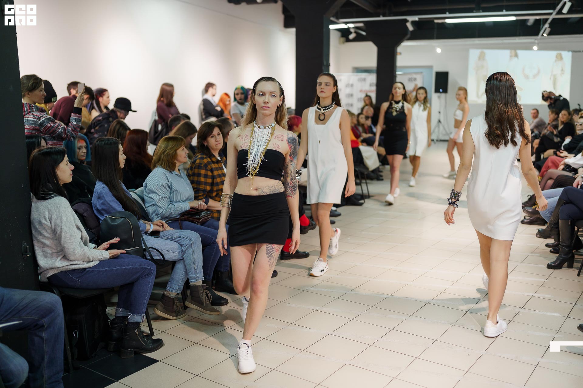 01.02.20_StreetFashionShow АртМуза_0897.JPG