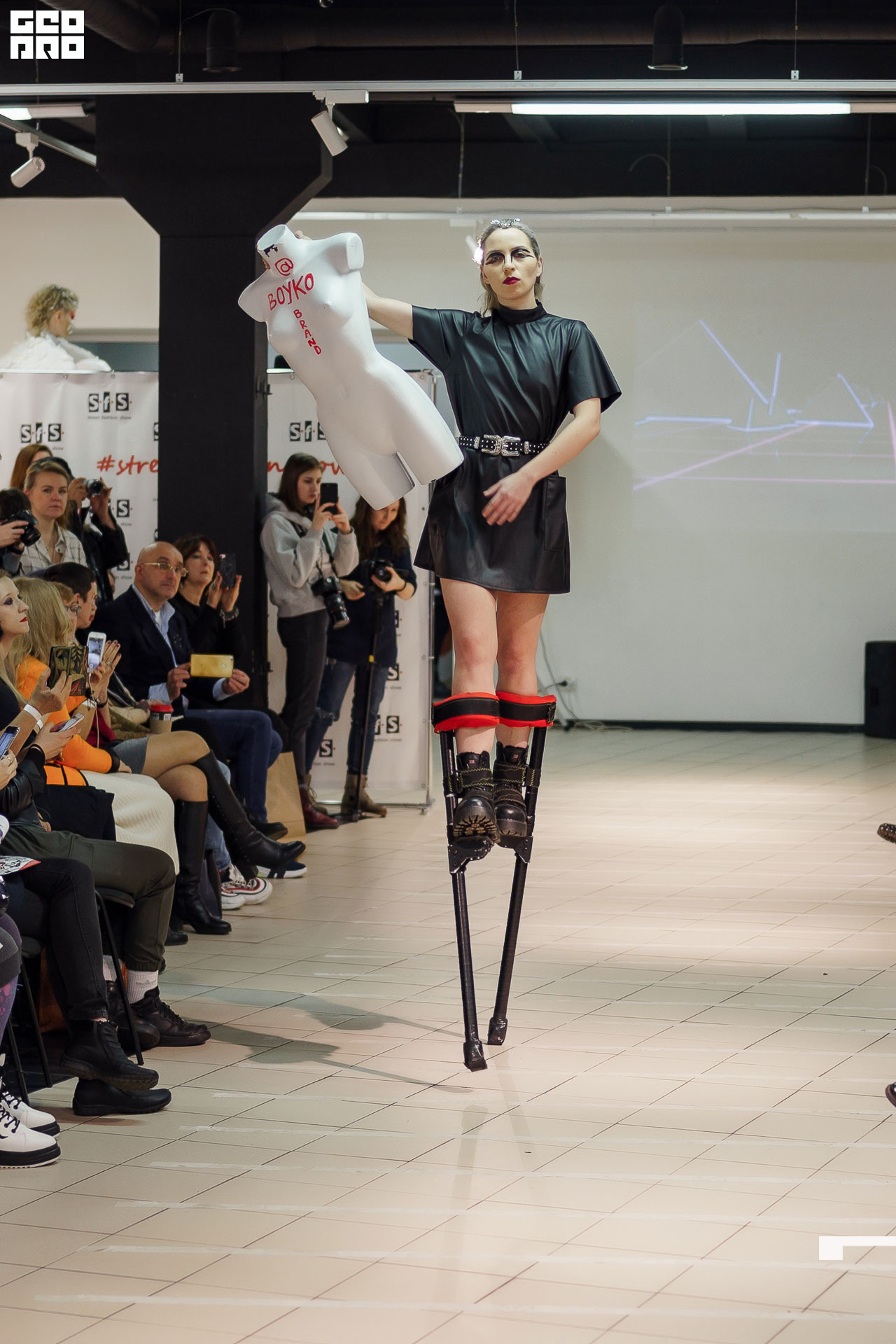 01.02.20_StreetFashionShow АртМуза_0549.JPG
