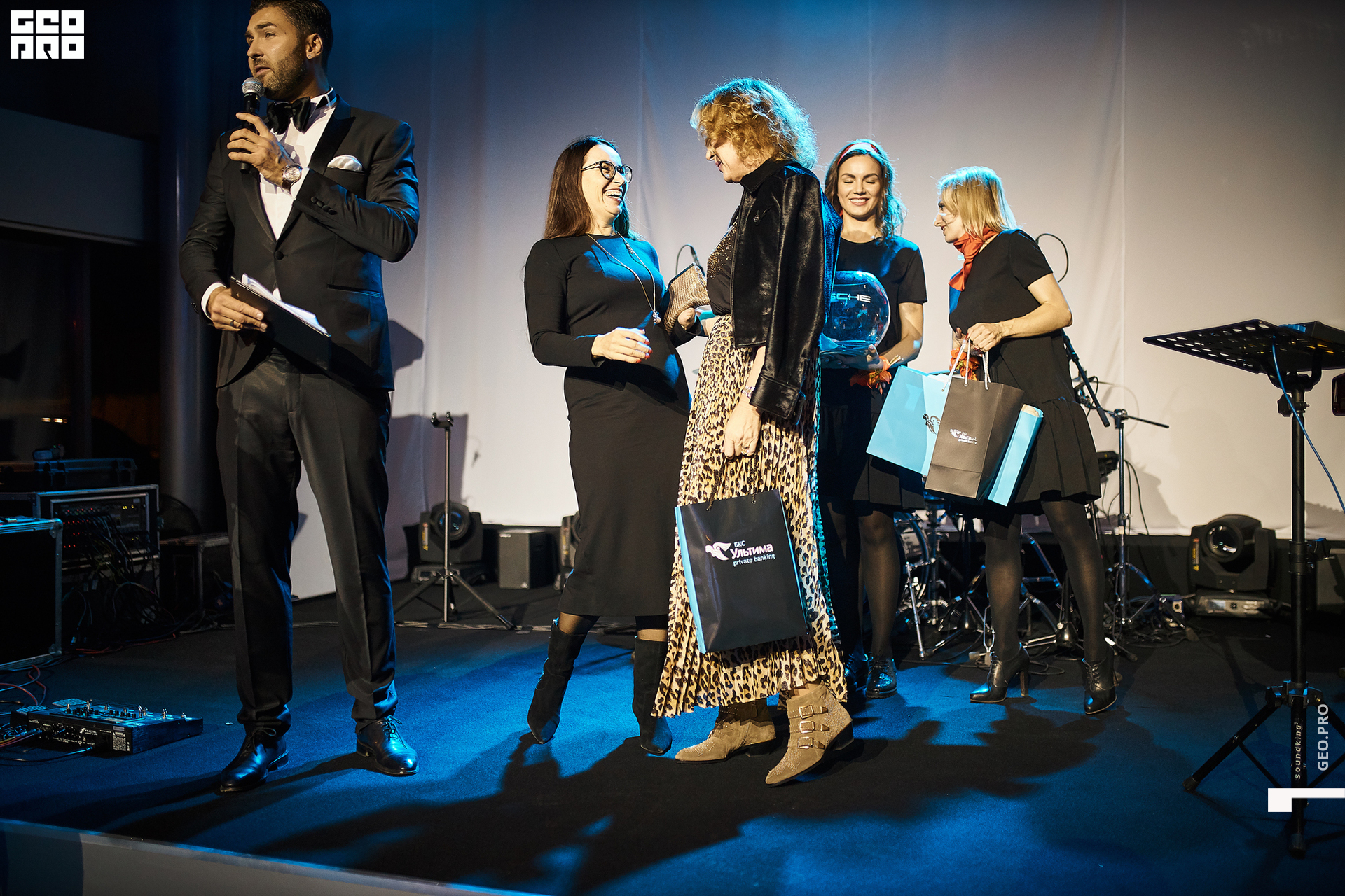 @misha.byorch 0049.jpg