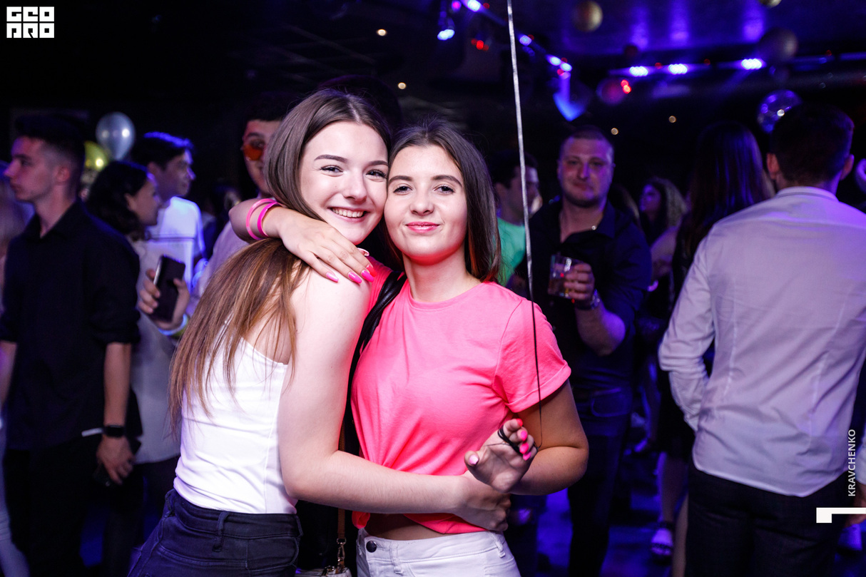 Girls Power. Saturday Party at Fashion Club & Restaurant Prague 14