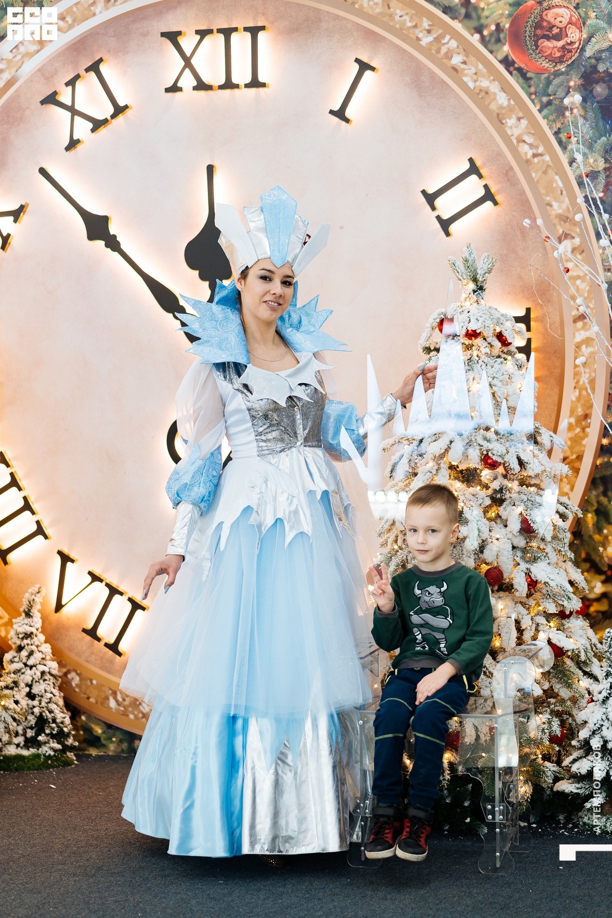 Пора новогоднего волшебства в OZ MALL 7