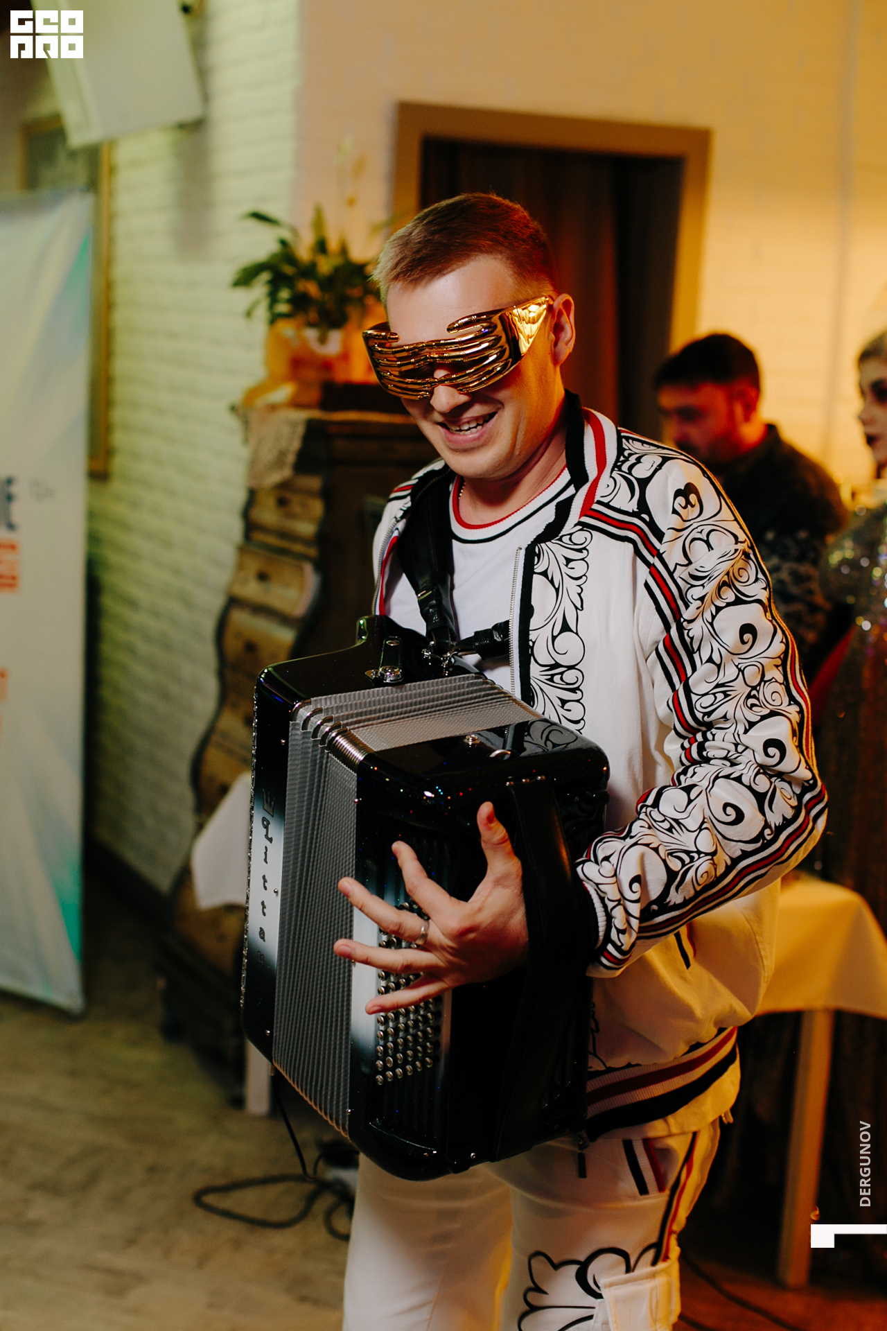 2020-10-31 19-35-52IMG_9393.jpg